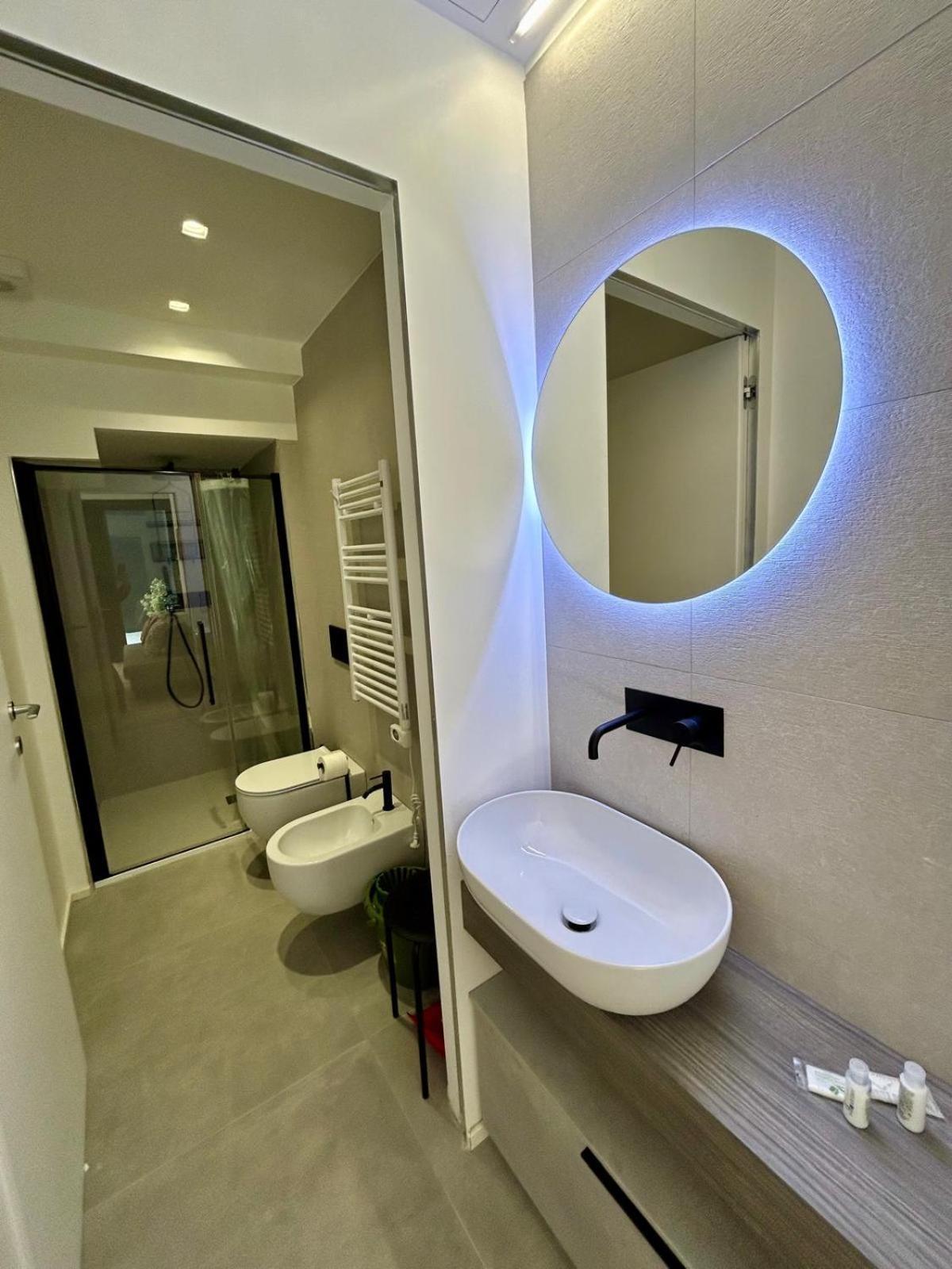 Kibilu Luxury Apt With Terrace, Isola District And Near Garibaldi Station 밀라노 외부 사진