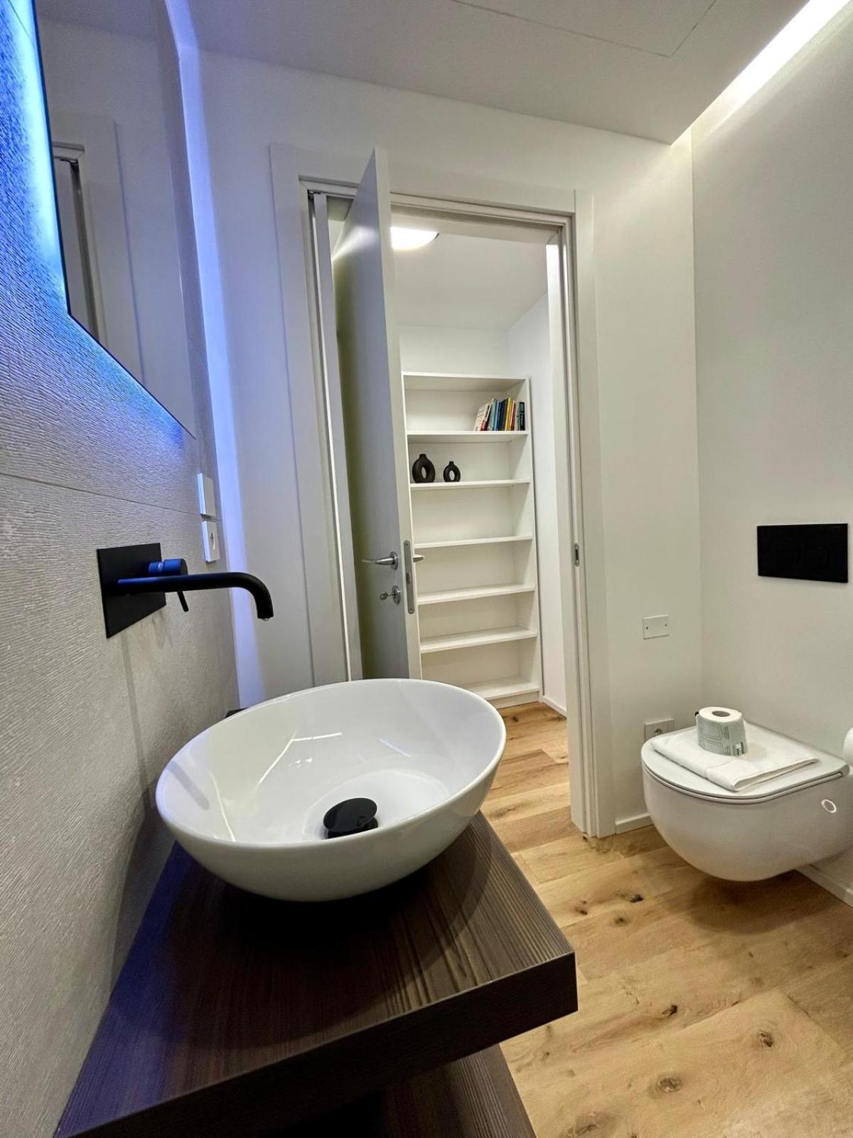 Kibilu Luxury Apt With Terrace, Isola District And Near Garibaldi Station 밀라노 외부 사진